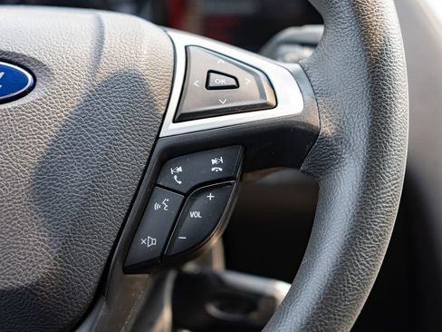 Used 2016 Ford Fusion SE FWD image 17