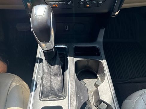 Used 2019 Ford Escape Titanium image 21