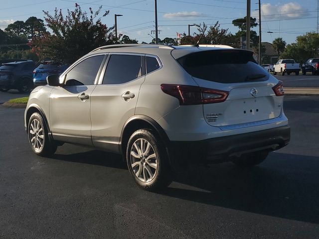Used 2020 Nissan Rogue Sport SV FWD image 4