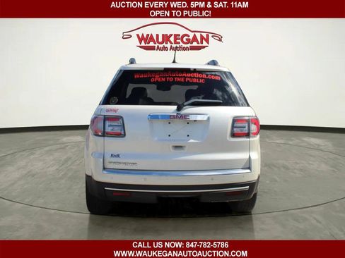 Used 2014 GMC Acadia SLE FWD image 6