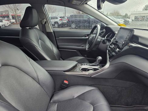 Used 2024 Toyota Camry XLE image 10