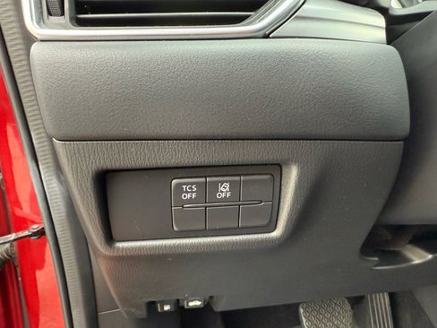 Used 2019 MAZDA CX-5 Touring image 19