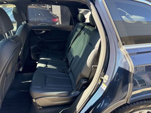 Used 2025 Audi Q7 3.0T Premium Plus w/ Premium Plus Package image 14
