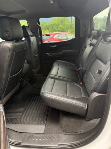 Used 2022 Chevrolet Silverado 1500 RST w/ LPO, Blackout Package AWD/4WD image 10