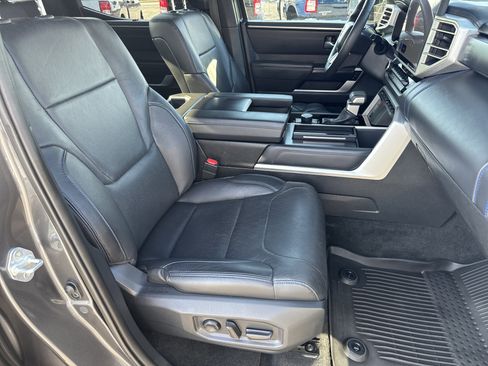Used 2023 Toyota Tundra Platinum image 14