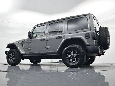 Used 2018 Jeep Wrangler Unlimited Rubicon AWD/4WD image 40