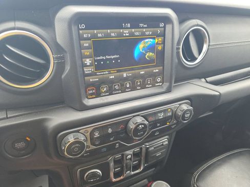 Used 2023 Jeep Wrangler Unlimited Sahara w/ Cold Weather Group AWD/4WD image 6