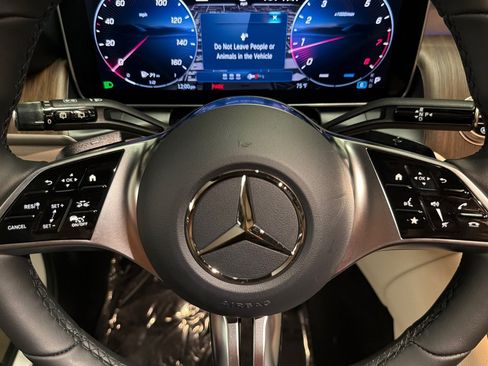 New 2026 Mercedes-Benz GLC 300 image 22