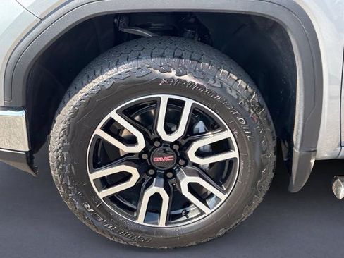Used 2025 GMC Sierra 1500 Pro w/ Pro Value Package AWD/4WD image 10