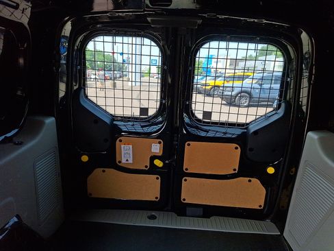 Certified 2023 Ford Transit Connect XLT FWD image 19