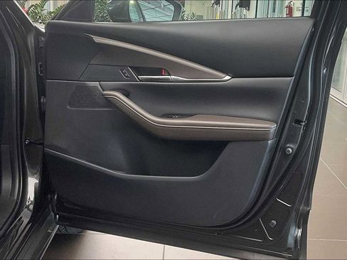 Used 2023 MAZDA CX-30 AWD 2.5 S w/ Premium Package image 22