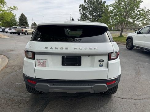 Used 2018 Land Rover Range Rover Evoque SE image 4