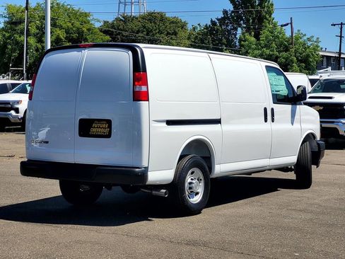 New 2026 Chevrolet Express 2500 w/ Driver Convenience Package RWD image 4