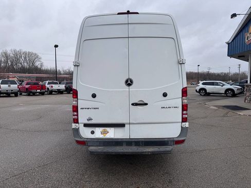Used 2015 Mercedes-Benz Sprinter 3500 image 5