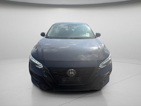 Used 2023 Nissan Sentra SR w/ Midnight Edition Package FWD image 3