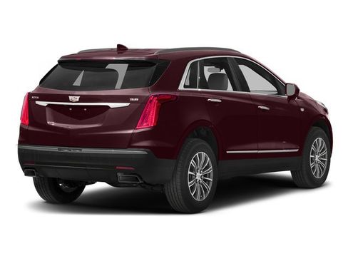 Used 2018 Cadillac XT5 Luxury w/ Driver Awareness Package AWD/4WD image 2