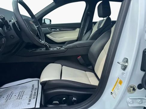 Used 2026 Cadillac CT5 Sport image 9