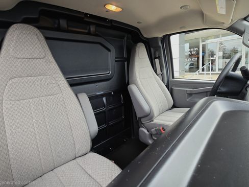 New 2025 GMC Savana 2500 w/ Chrome Appearance Package image 15