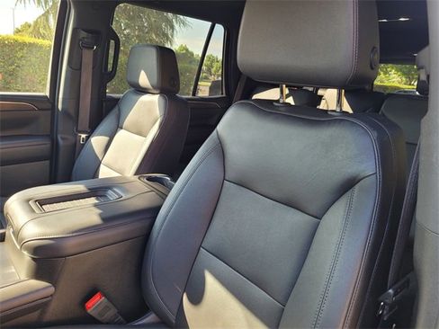 Used 2023 Chevrolet Tahoe Z71 w/ Luxury Package image 13