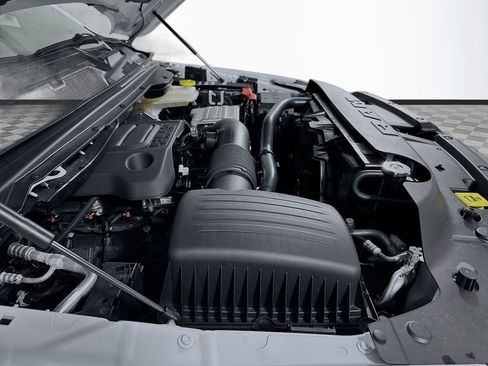 New 2026 RAM 1500 4x4 Crew Cab image 19