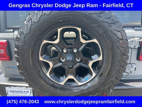 Used 2023 Jeep Wrangler Unlimited Rubicon 4xe w/ Cold Weather Group AWD/4WD image 24
