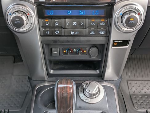 Certified 2022 Toyota 4Runner Limited AWD/4WD image 34