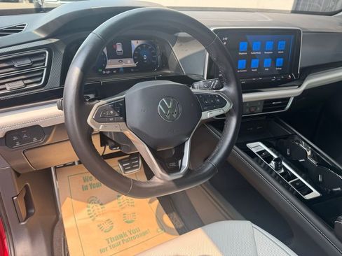 Used 2025 Volkswagen Atlas Cross Sport SEL Premium R-Line image 12