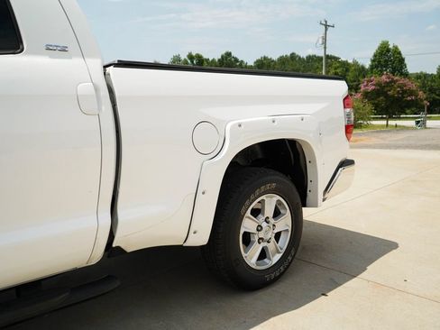 Used 2017 Toyota Tundra SR5 w/ SR5 Upgrade Package RWD image 22