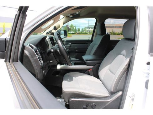 Used 2019 RAM 1500 Big Horn RWD image 8