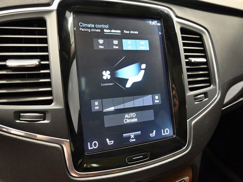 Used 2019 Volvo XC90 T6 Momentum w/ Protection Package Premier AWD/4WD image 15
