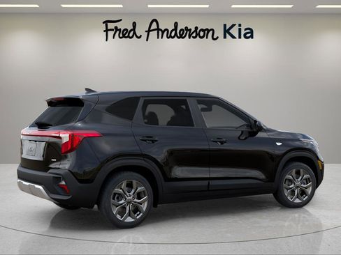 New 2026 Kia Seltos LX image 6