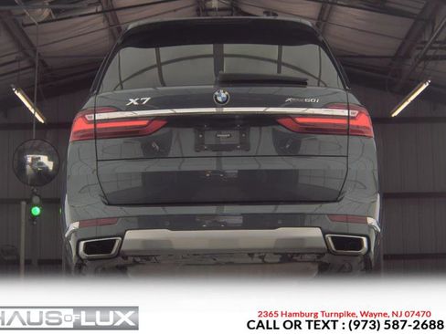 Used 2019 BMW X7 xDrive50i w/ Premium Package AWD/4WD image 9