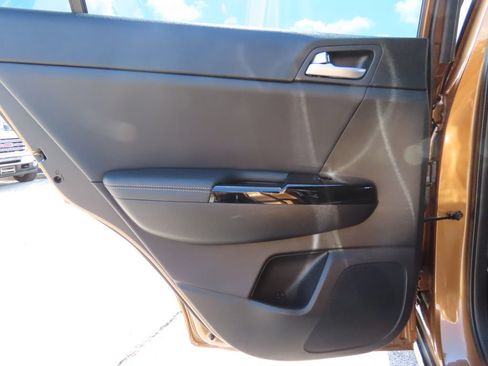 Used 2020 Kia Sportage SX FWD image 22