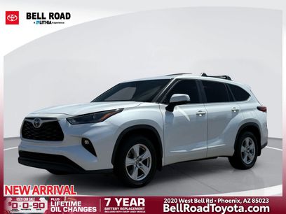 Used 2023 Toyota Highlander LE