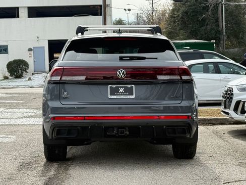 New 2026 Volkswagen Atlas Cross Sport SEL R-Line AWD/4WD image 9
