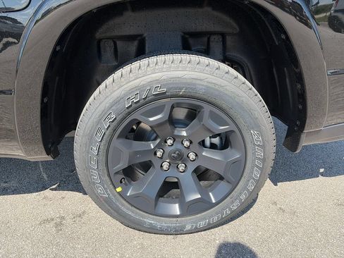 New 2027 RAM 1500 4x4 Crew Cab image 15