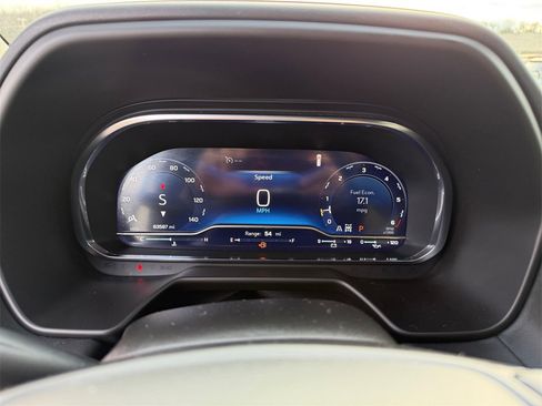 Certified 2024 Chevrolet Suburban LT image 16