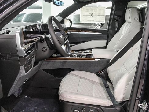 New 2026 Cadillac Escalade ESV Platinum Sport image 21