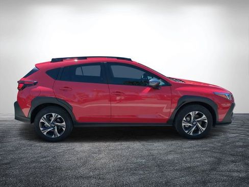 Used 2025 Subaru Crosstrek 2.0i Premium AWD/4WD image 2