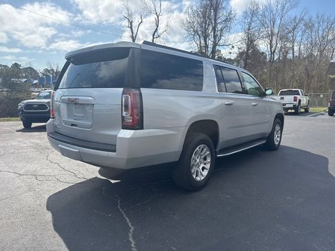 Used 2019 GMC Yukon XL SLT w/ Open Road Package image 5