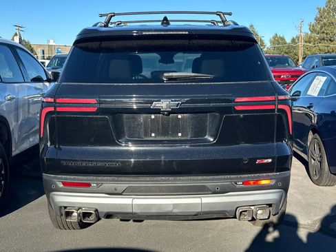 Used 2025 Chevrolet Traverse Z71 w/ Driver Confidence Package AWD/4WD image 5