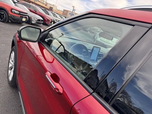 Used 2023 Ford Explorer Platinum w/ Technology Package image 14