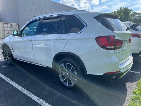 Used 2023 BMW X4 xDrive30i AWD/4WD image 4