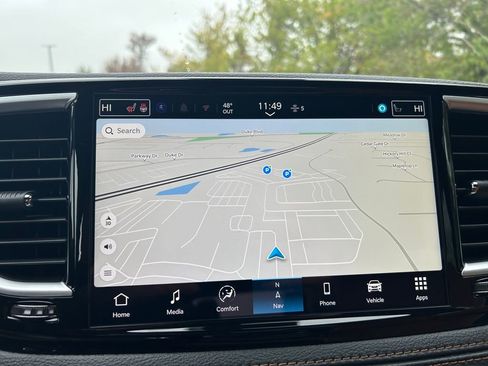 New 2026 Chrysler Pacifica Pinnacle AWD/4WD image 18