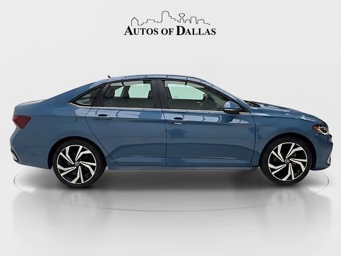 Used 2025 Volkswagen Jetta SEL FWD image 6