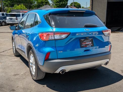 Used 2020 Ford Escape SE FWD image 8