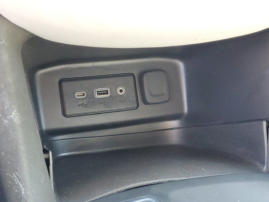 Used 2024 Chevrolet Equinox LS w/ LS Convenience Package FWD image 17
