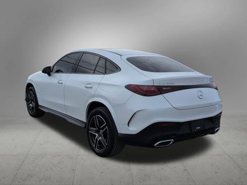 Used 2025 Mercedes-Benz GLC 300 4MATIC image 4