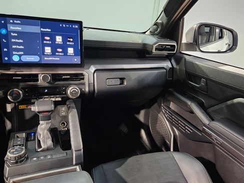 Certified 2025 Toyota 4Runner TRD Off-Road Premium w/ Tow Technology Package image 11