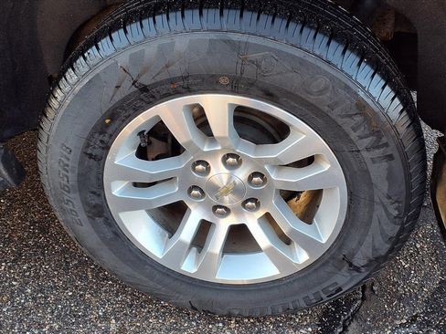 Used 2019 Chevrolet Tahoe LT image 7